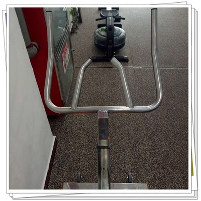 Vélo hydraulique de l'eau populaire Aqua Bike Pool Bike 28KG pour le gymnase et le club