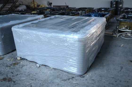 Grande construction préfabriquée de 5 personnes au-dessus de la piscine rectangulaire moulue de baquet chaud de la piscine 2.2m