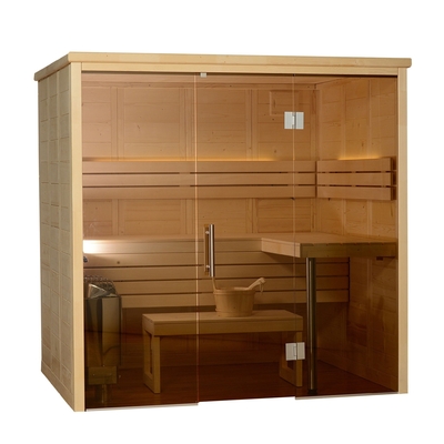 Pièce sèche traditionnelle de sauna de la personne 3-4 d'intérieur impeccable avec des pierres de sauna